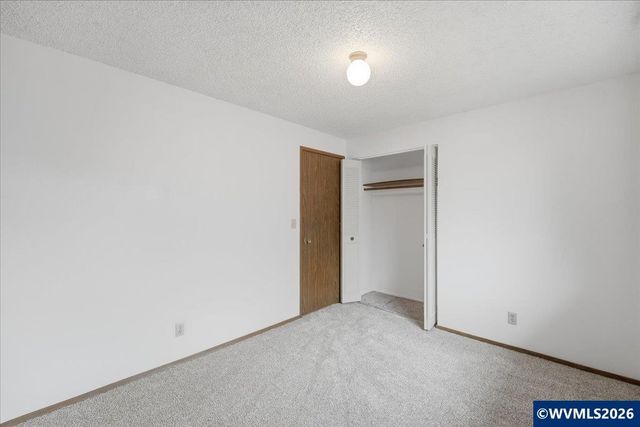 4866 Tanglewood Ct SE, Salem, OR 97317