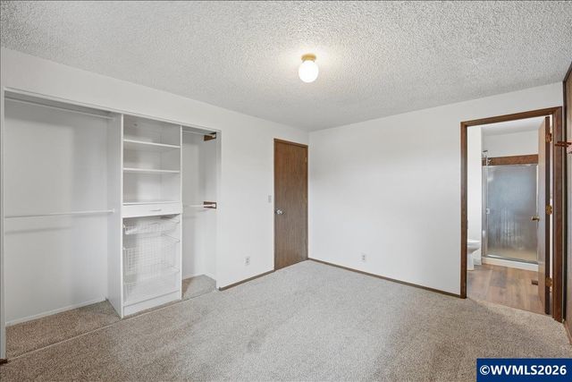 4866 Tanglewood Ct SE, Salem, OR 97317