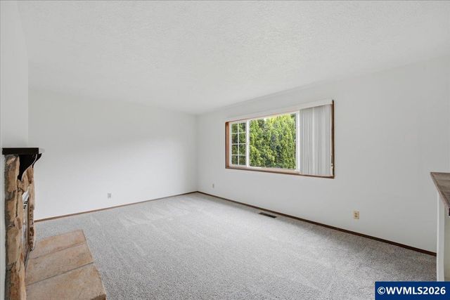 4866 Tanglewood Ct SE, Salem, OR 97317