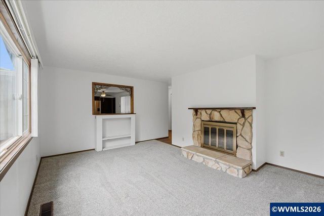 4866 Tanglewood Ct SE, Salem, OR 97317