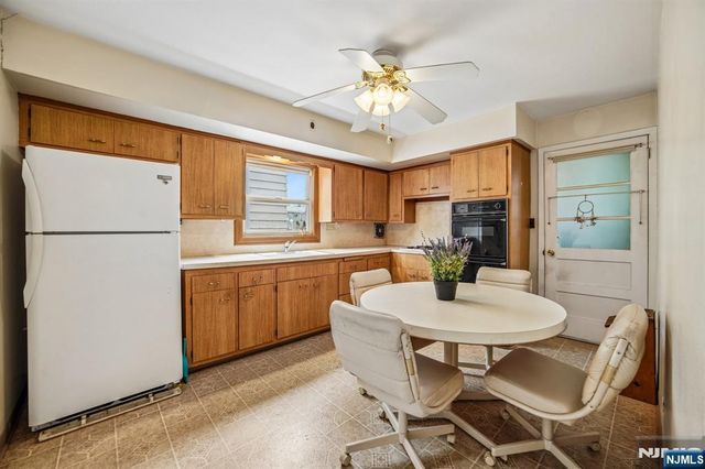 31 Division Street, Bloomfield, NJ 07003