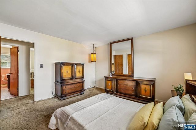 31 Division Street, Bloomfield, NJ 07003