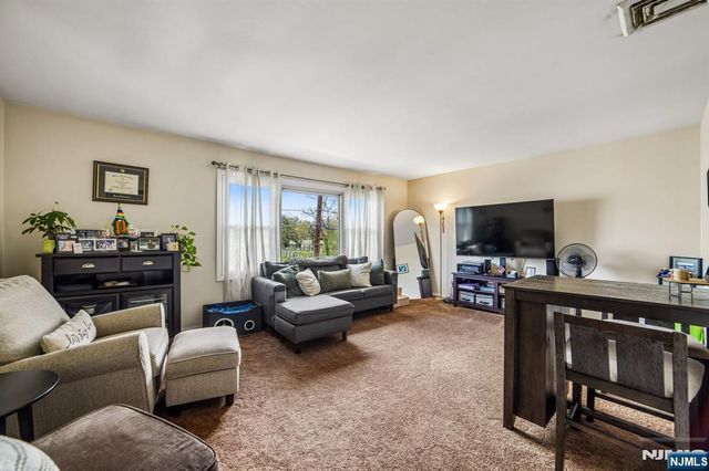 31 Division Street, Bloomfield, NJ 07003