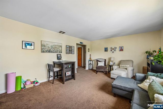 31 Division Street, Bloomfield, NJ 07003