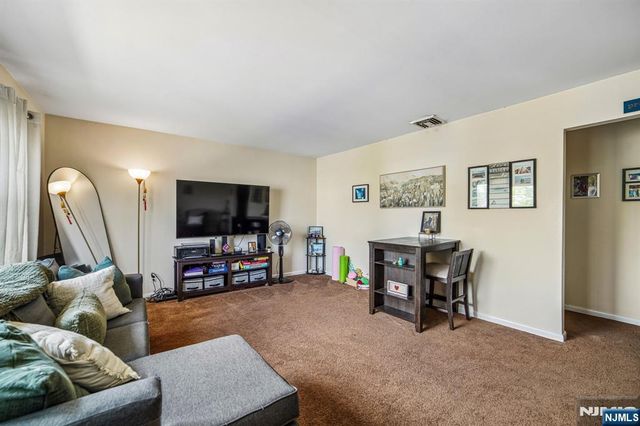 31 Division Street, Bloomfield, NJ 07003