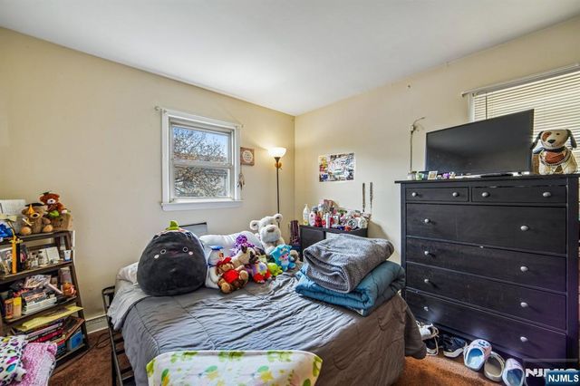 31 Division Street, Bloomfield, NJ 07003