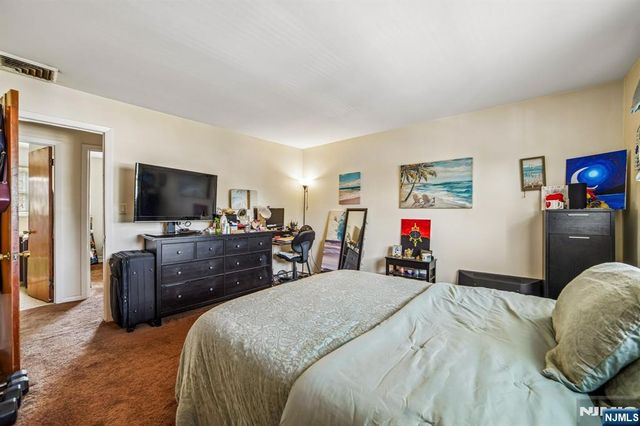 31 Division Street, Bloomfield, NJ 07003