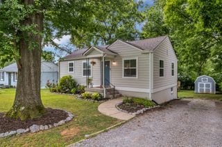 2929 Emery Dr, Nashville, TN 37214