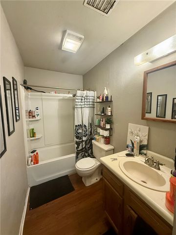 701-703 E 11th Street, Russellville, AR 72801