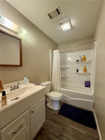 701-703 E 11th Street, Russellville, AR 72801