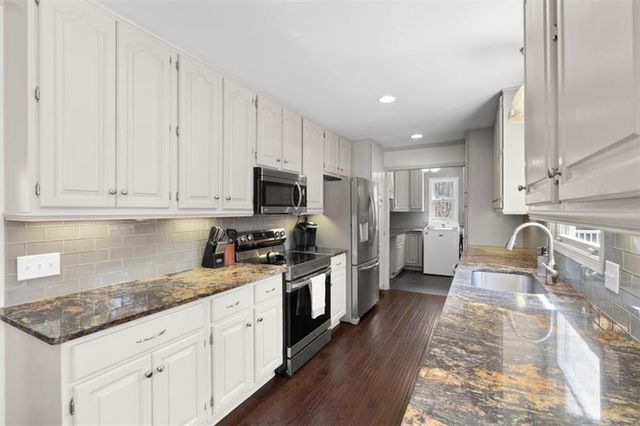 640 Overlook Trail, Acworth, GA 30101