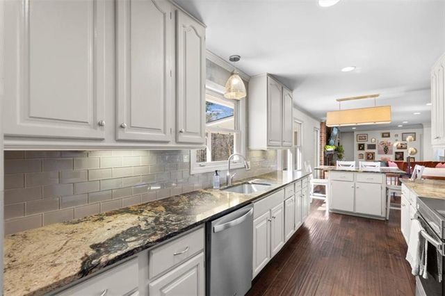 640 Overlook Trail, Acworth, GA 30101