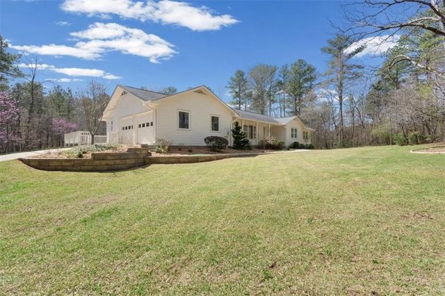 640 Overlook Trail, Acworth, GA 30101