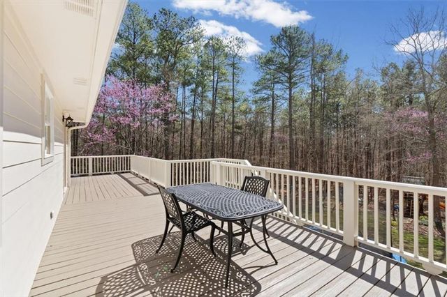 640 Overlook Trail, Acworth, GA 30101