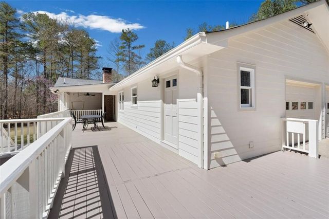 640 Overlook Trail, Acworth, GA 30101