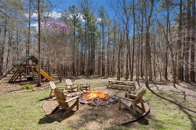 640 Overlook Trail, Acworth, GA 30101