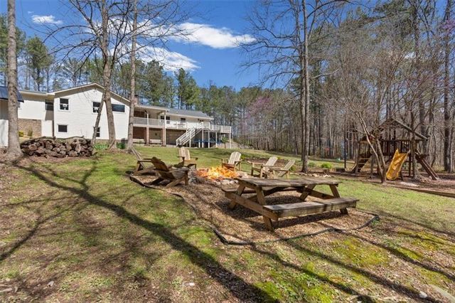 640 Overlook Trail, Acworth, GA 30101