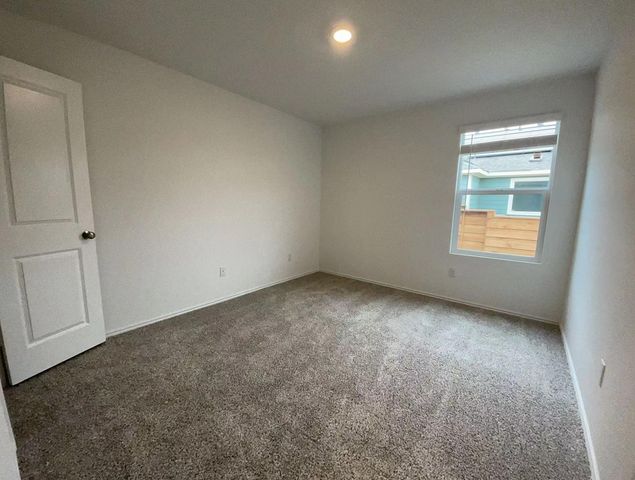 125 Madrid, Kyle, TX 78640