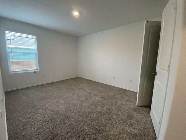 125 Madrid, Kyle, TX 78640