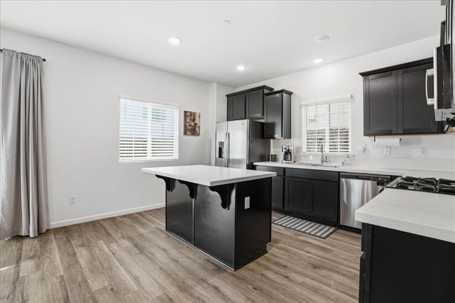 5032 Cloud Burst Way, Roseville, CA 95747