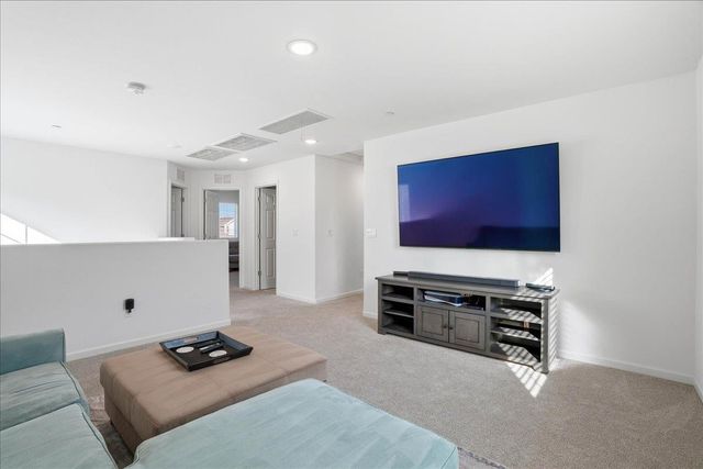 5032 Cloud Burst Way, Roseville, CA 95747