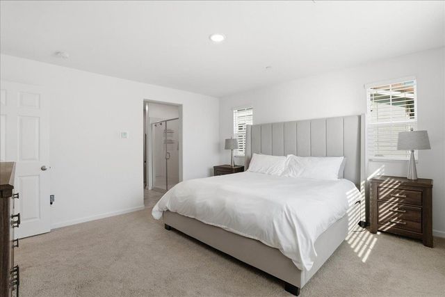 5032 Cloud Burst Way, Roseville, CA 95747