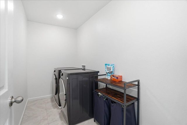 5032 Cloud Burst Way, Roseville, CA 95747