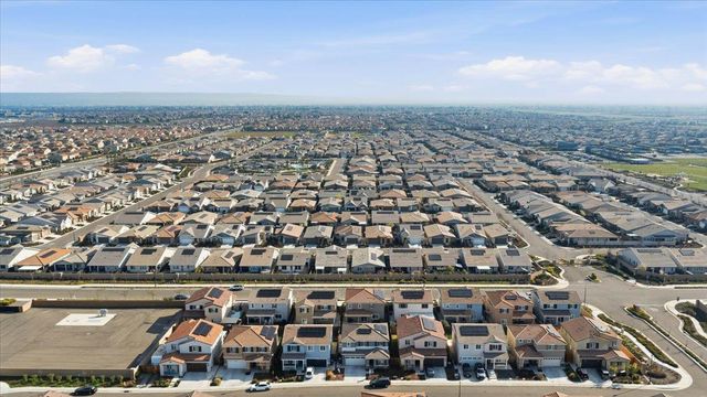 5032 Cloud Burst Way, Roseville, CA 95747