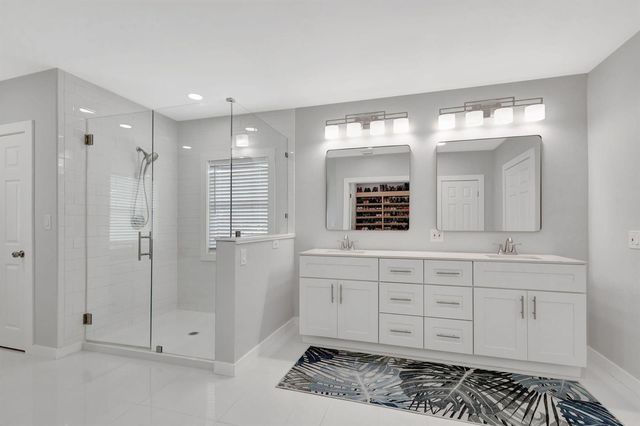 10355 Seagrape Way, Palm Beach Gardens, FL 33418