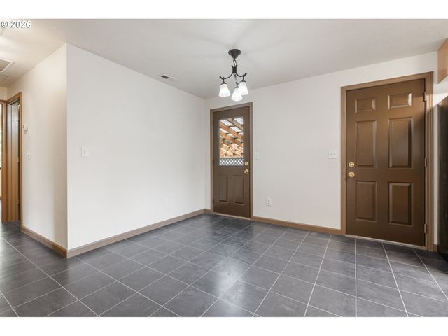 713 1ST Ave Ne, Napavine, WA 98565