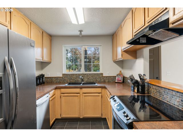 713 1ST Ave Ne, Napavine, WA 98565