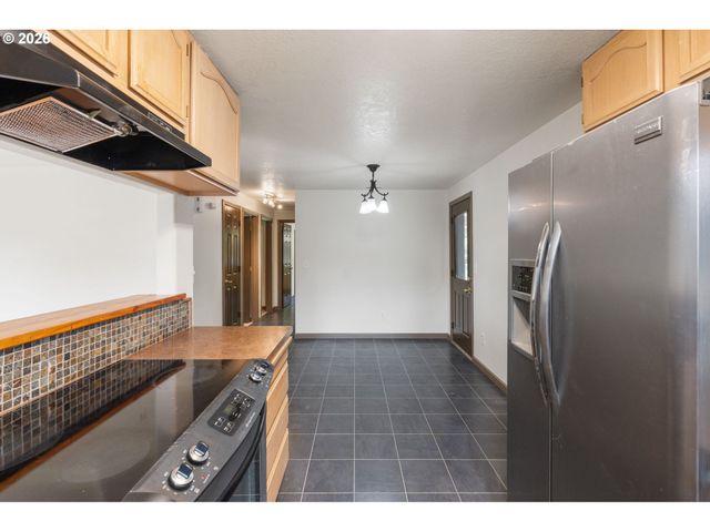713 1ST Ave Ne, Napavine, WA 98565