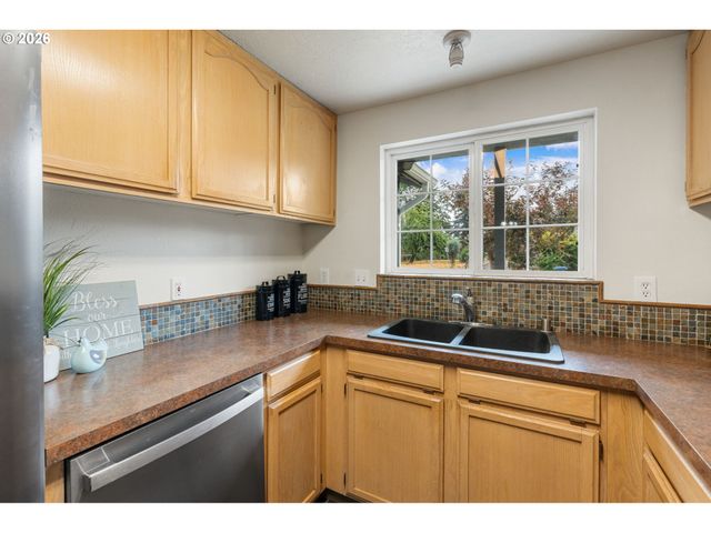 713 1ST Ave Ne, Napavine, WA 98565