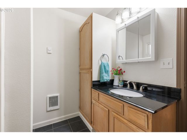 713 1ST Ave Ne, Napavine, WA 98565