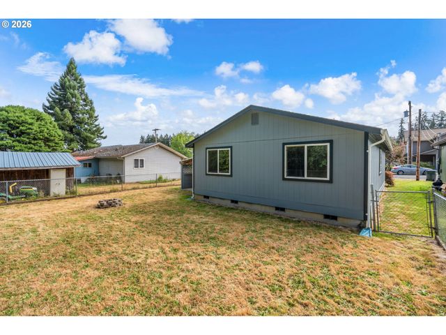 713 1ST Ave Ne, Napavine, WA 98565
