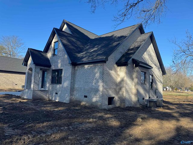 1324 South Broad Street, Albertville, AL 35950