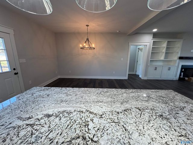 1324 South Broad Street, Albertville, AL 35950