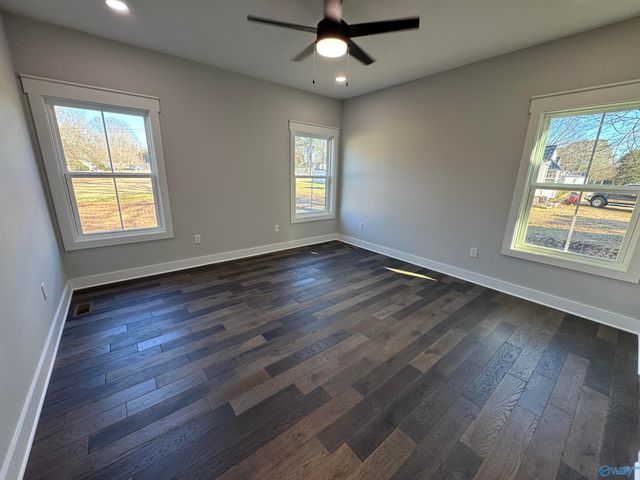 1324 South Broad Street, Albertville, AL 35950