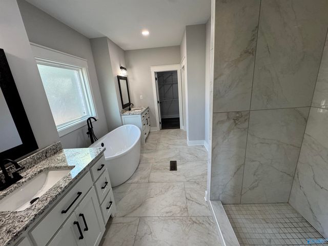 1324 South Broad Street, Albertville, AL 35950