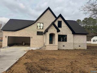 1324 South Broad Street, Albertville, AL 35950