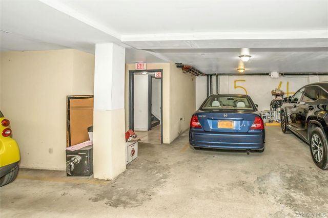 4040 68th Street PS5, Woodside, NY 11377