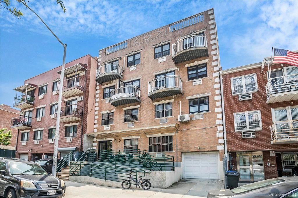 4040 68th Street PS5, Woodside, NY 11377