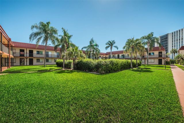 10365 PARADISE BOULEVARD 13, Treasure Island, FL 33706