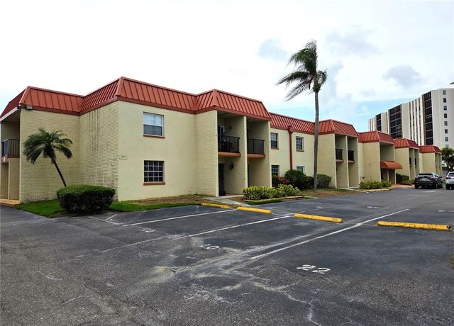 10365 PARADISE BOULEVARD 13, Treasure Island, FL 33706