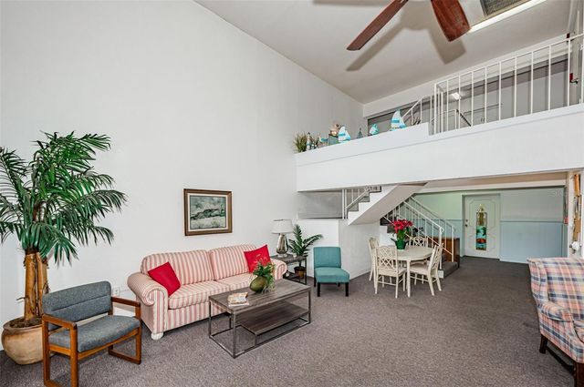 10365 PARADISE BOULEVARD 13, Treasure Island, FL 33706