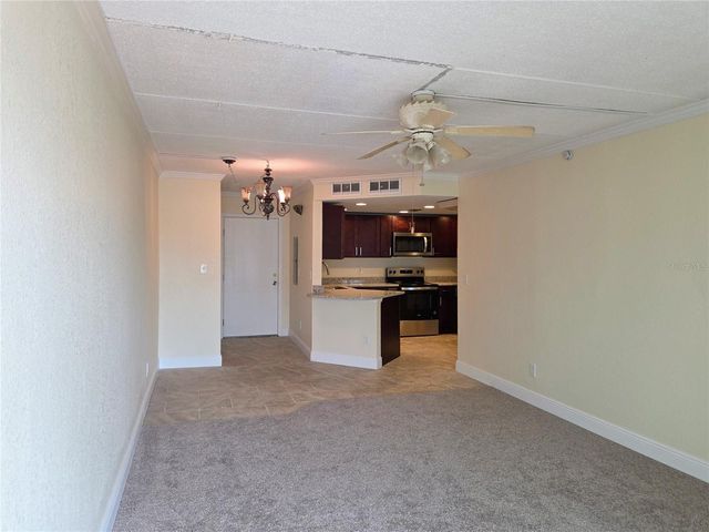 10365 PARADISE BOULEVARD 13, Treasure Island, FL 33706
