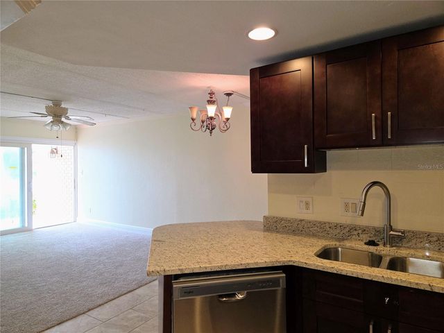 10365 PARADISE BOULEVARD 13, Treasure Island, FL 33706