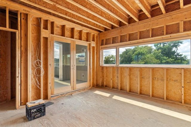 1717 Lowrie St, Troy Hill, PA 15212
