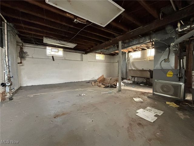 3833 E 144th Street, Cleveland, OH 44128