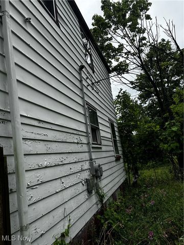 3833 E 144th Street, Cleveland, OH 44128